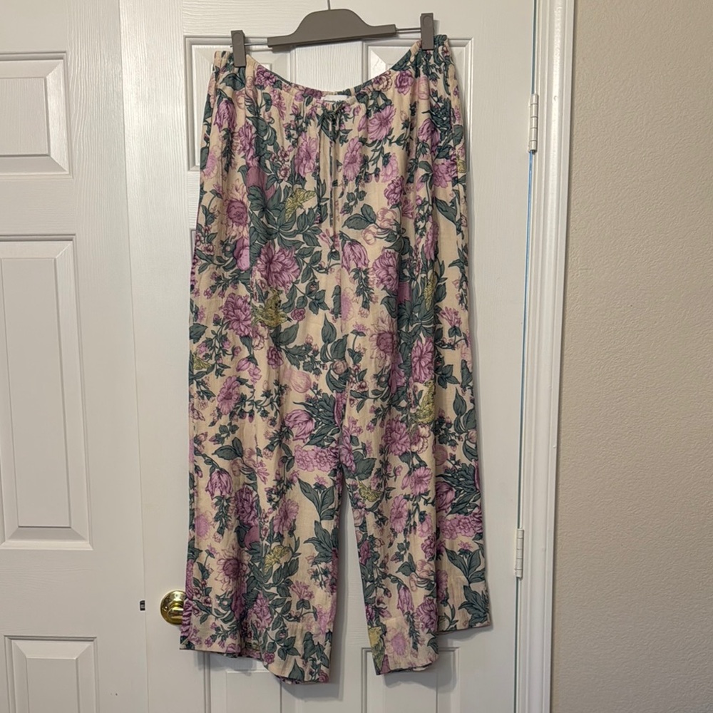 A&F Floral Wide-Leg Pants
